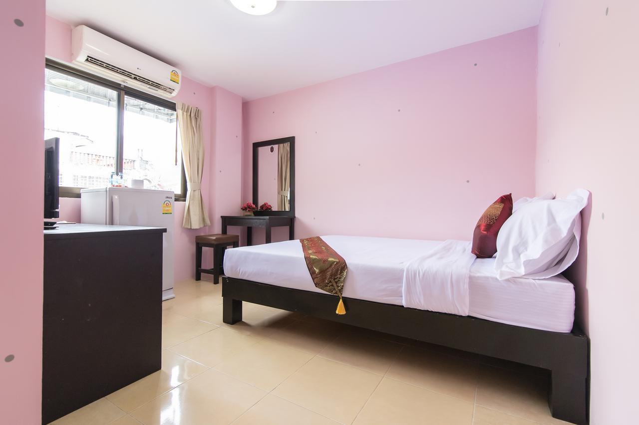 Full Stop. Hostel Patong Экстерьер фото